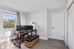 972 Azure Ln, Weston, FL 33326 - Photo 40