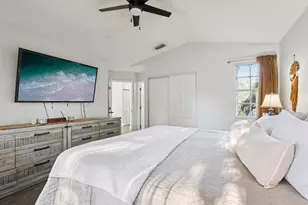 972 Azure Ln, Weston, FL 33326 - Photo 32
