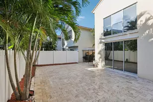 972 Azure Ln, Weston, FL 33326 - Photo 12