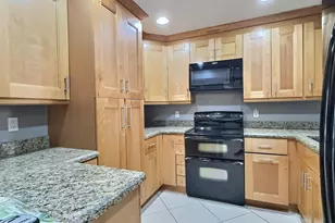 3831 Cocoplum Cir, Coconut Creek, FL 33063 - Photo 10