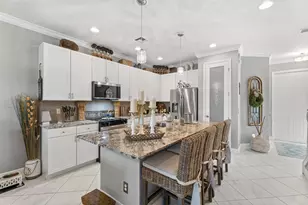 651 SW Glen Crest Way, Stuart, FL 34997 - Photo 8