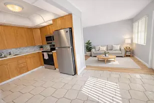 2017 Newcastle A, Boca Raton, FL 33434 - Photo 4