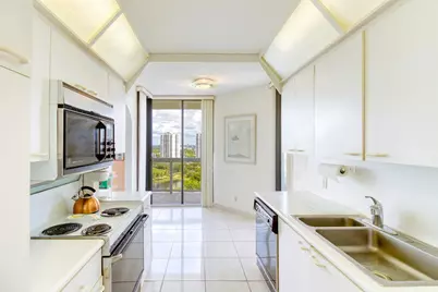 20185 E Country Club Drive #1709, Miami, FL 33180 - Photo 12