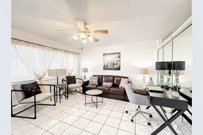 815 SW 10th Terrace #18V, Hallandale Beach, FL 33009 - Photo 2