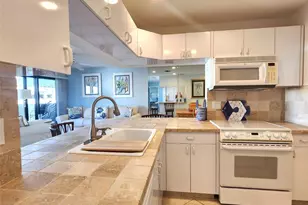 330 SE 20th Ave, Deerfield Beach, FL 33441 - Photo 4