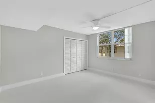 3800 Oaks Clubhouse Dr, Pompano Beach, FL 33069 - Photo 30