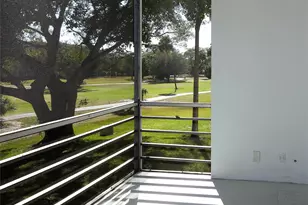 3800 Oaks Clubhouse Dr, Pompano Beach, FL 33069 - Photo 50