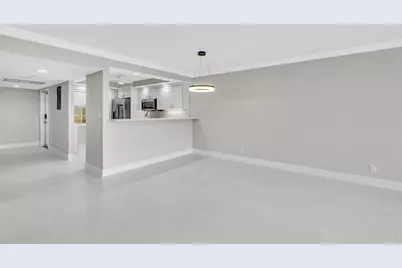 3800 Oaks Clubhouse Drive #201, Pompano Beach, FL 33069 - Photo 8