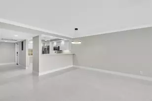 3800 Oaks Clubhouse Dr, Pompano Beach, FL 33069 - Photo 8