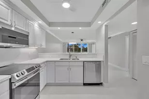 3800 Oaks Clubhouse Dr, Pompano Beach, FL 33069 - Photo 1