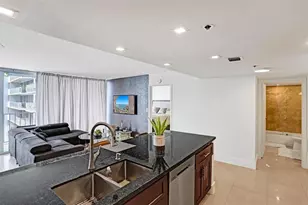 7601 E Treasure Dr, North Bay Village, FL 33141 - Photo 16