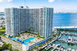 7601 E Treasure Dr, North Bay Village, FL 33141 - Photo 2