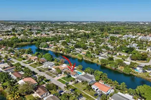 401 NW 39th St, Deerfield Beach, FL 33064 - Photo 6