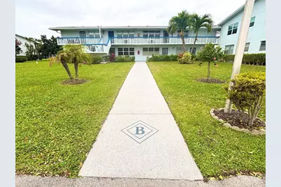 43 Farnham B #43, Deerfield Beach, FL 33442 - Photo 2