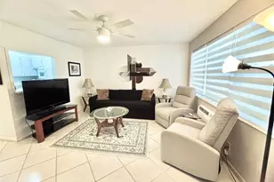 43 Farnham B, Deerfield Beach, FL 33442 - Photo 8