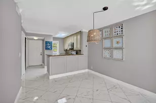 2230 N Cypress Bend Dr, Pompano Beach, FL 33069 - Photo 14