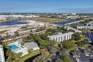 2230 N Cypress Bend Dr, Pompano Beach, FL 33069 - Photo 56