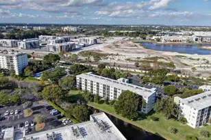 2230 N Cypress Bend Dr, Pompano Beach, FL 33069 - Photo 58