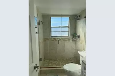 301 Oakridge Q #301, Deerfield Beach, FL 33442 - Photo 10