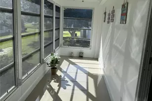 301 Oakridge Q, Deerfield Beach, FL 33442 - Photo 12