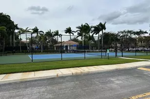 12123 SW 2nd St, Pembroke Pines, FL 33025 - Photo 18