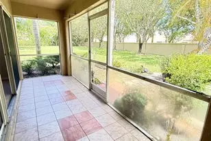 12123 SW 2nd St, Pembroke Pines, FL 33025 - Photo 14