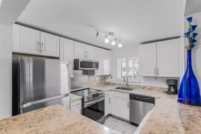 490 SE 19th Avenue #203, Pompano Beach, FL 33060 - Photo 12