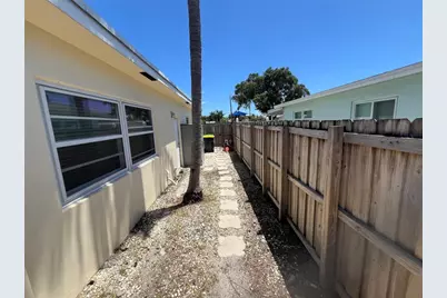 837 NW 9th Avenue, Dania Beach, FL 33004 - Photo 26