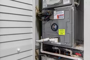 115 Lake Emerald Dr, Oakland Park, FL 33309 - Photo 38