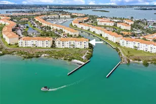 20 Harbour Isle Dr Unit, Hutchinson Island, FL 34949 - Photo 2