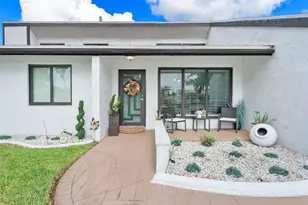 400 NW 98th Ave, Pembroke Pines, FL 33024 - Photo 1