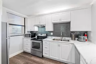 8437 Forest Hills Dr, Coral Springs, FL 33065 - Photo 4