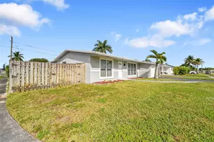 9661 NW 24th Pl, Sunrise, FL 33322 - Photo 4