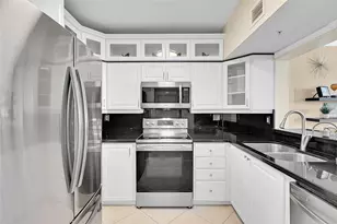 3020 NE 32nd Ave, Fort Lauderdale, FL 33308 - Photo 2