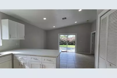 1649 SW 28th Terrace, Fort Lauderdale, FL 33312 - Photo 10