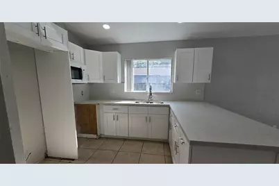 1649 SW 28th Terrace, Fort Lauderdale, FL 33312 - Photo 8