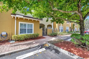 2851 W Prospect Rd Unit, Tamarac, FL 33309 - Photo 2