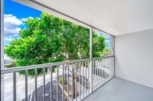 150 Cypress Club Dr, Pompano Beach, FL 33060 - Photo 12