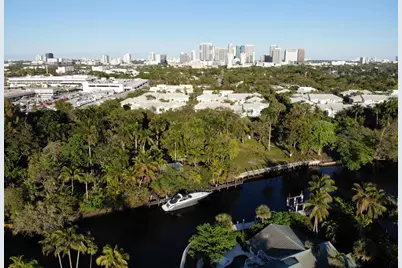281 SW 14th Way, Fort Lauderdale, FL 33312 - Photo 4