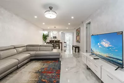 9523 S Hollybrook Lake Drive #102, Pembroke Pines, FL 33025 - Photo 2