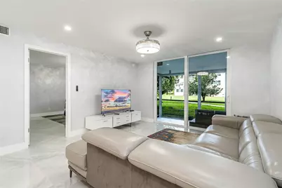 9523 S Hollybrook Lake Drive #102, Pembroke Pines, FL 33025 - Photo 16