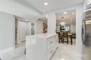 9523 S Hollybrook Lake Dr, Pembroke Pines, FL 33025 - Photo 14