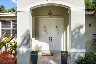 8209 SW 173rd Terrace, Palmetto Bay, FL 33157 - Photo 2