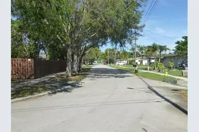 9401 SW 53rd Street, Davie, FL 33328 - Photo 16