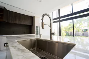 508 NE 9th Ave, Fort Lauderdale, FL 33301 - Photo 16