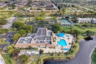 10466 Sunrise Lakes Blvd, Sunrise, FL 33322 - Photo 42