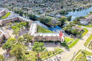 10466 Sunrise Lakes Blvd, Sunrise, FL 33322 - Photo 4