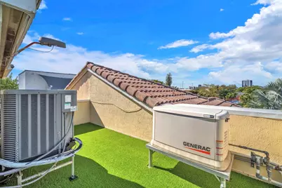 806 NE 16th Avenue, Fort Lauderdale, FL 33304 - Photo 48