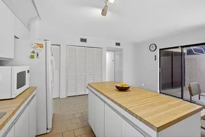 16807 Patio Village Lane, Weston, FL 33326 - Photo 22