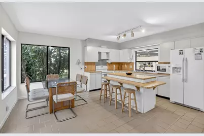 16807 Patio Village Lane, Weston, FL 33326 - Photo 18